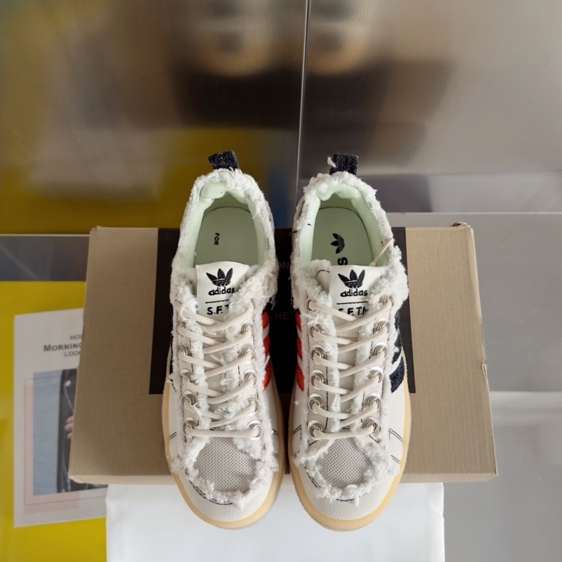 Adidas Sneakers